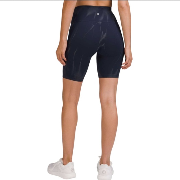 Lululemon wunder  train biker shorts 8” inseam  Size 4⭐️ - Picture 4 of 8